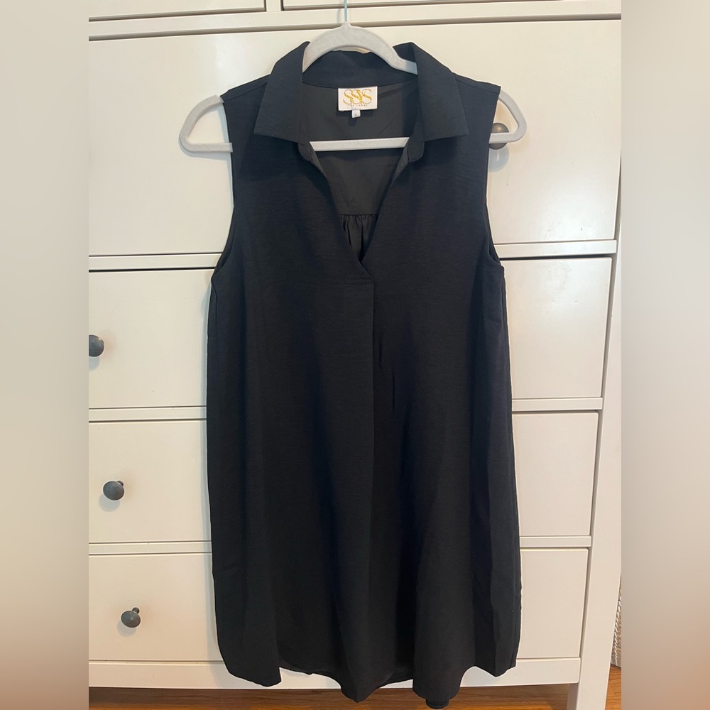 SSYS Black Sleeveless Collared Shift Dress